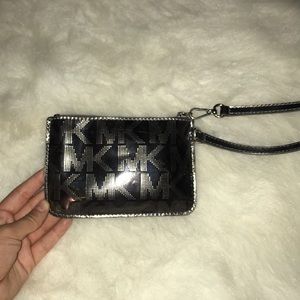 Micheal Kors wristlet